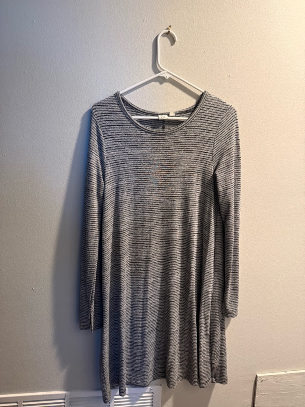 GAP Striped Long-Sleeve Dress - Gray & White